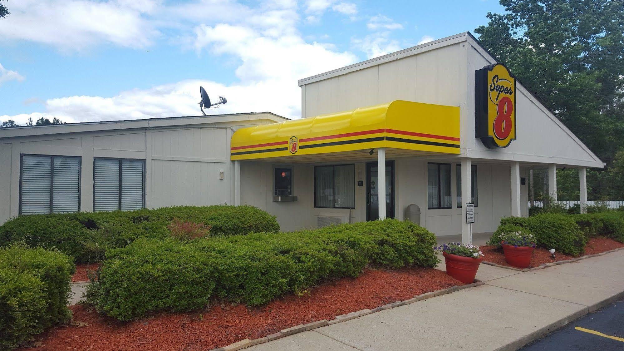 Super 8 By Wyndham Aberdeen Southern Pines Ngoại thất bức ảnh